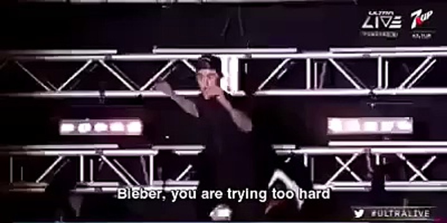 Justin bieber being awsome