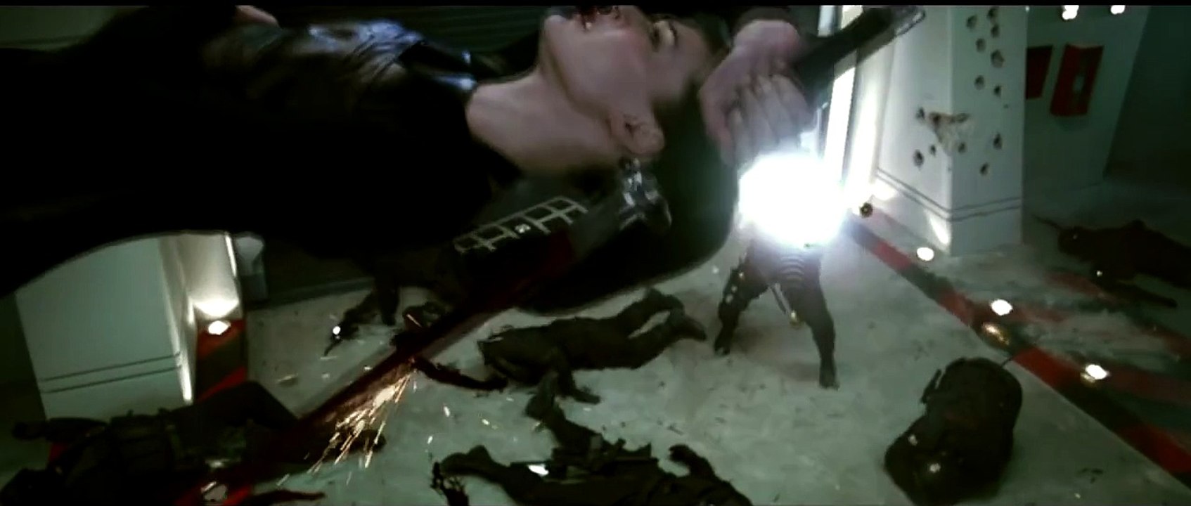 Resident Evil Afterlife - Intro Fight Scene (HD)