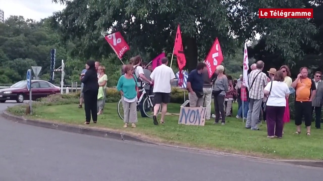 Saint-Brieuc. Rassemblement de solidarité pour le peuple grec