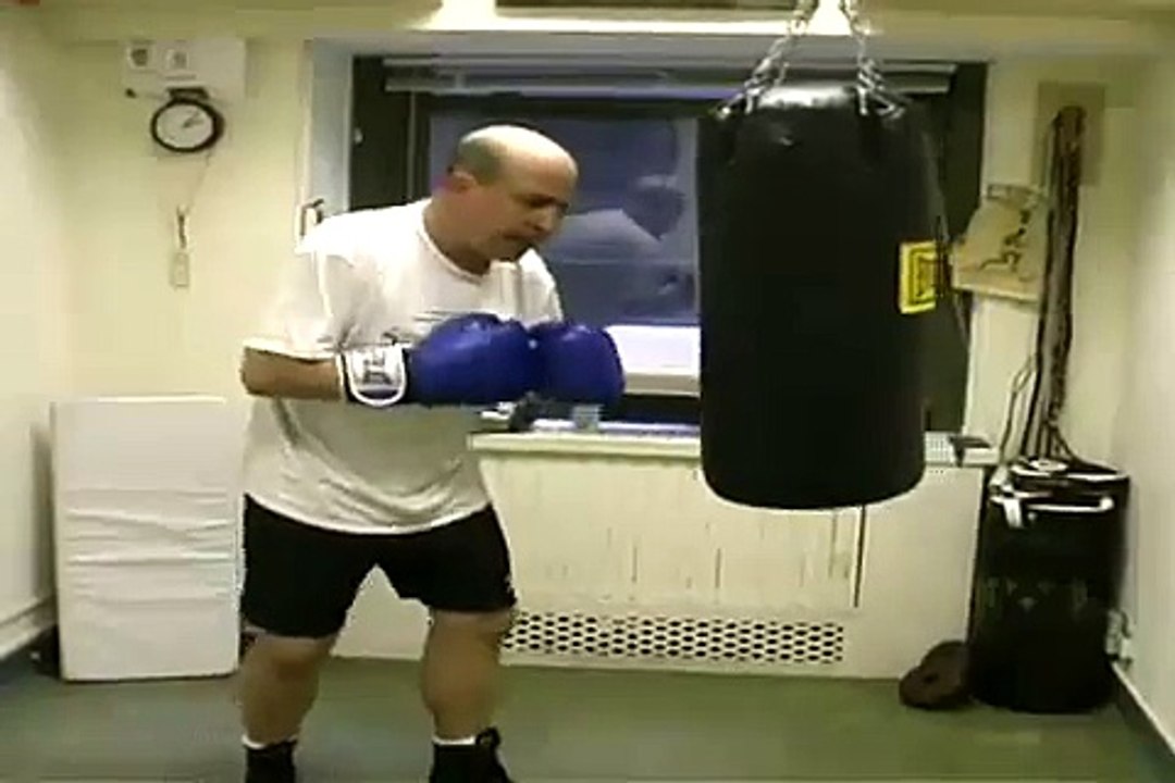 Boxing Training Tips and Punching Techniques : How To Power Punch in Boxing Training