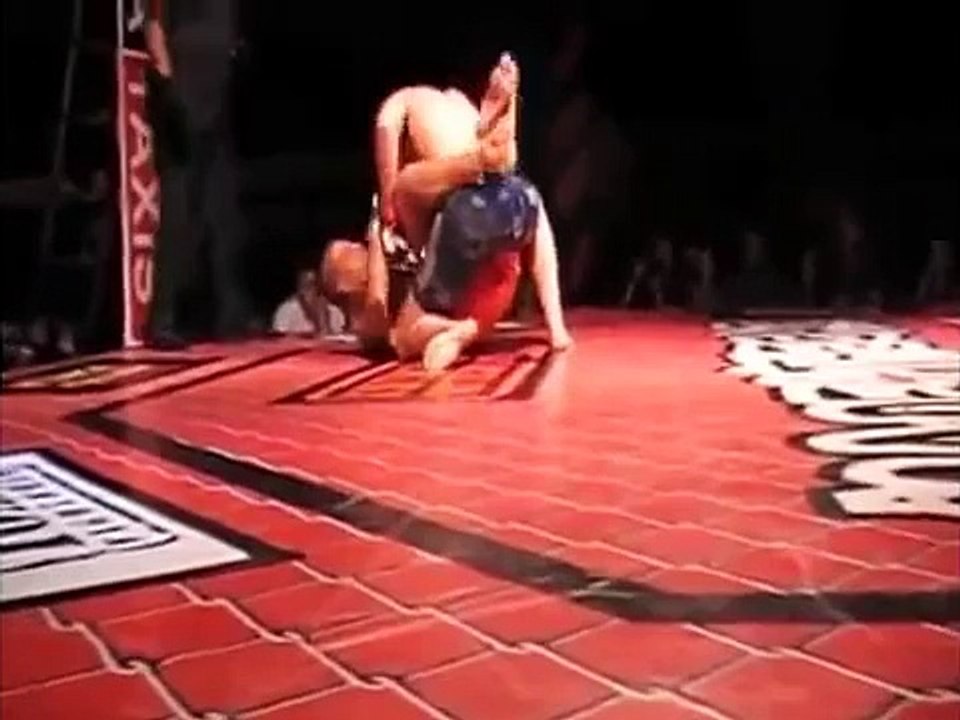 Top 10 Knock Outs ! القتال الوحشي