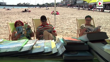 Quiberon  | Lecture à la Grande Plage   | TV Quiberon 24/7