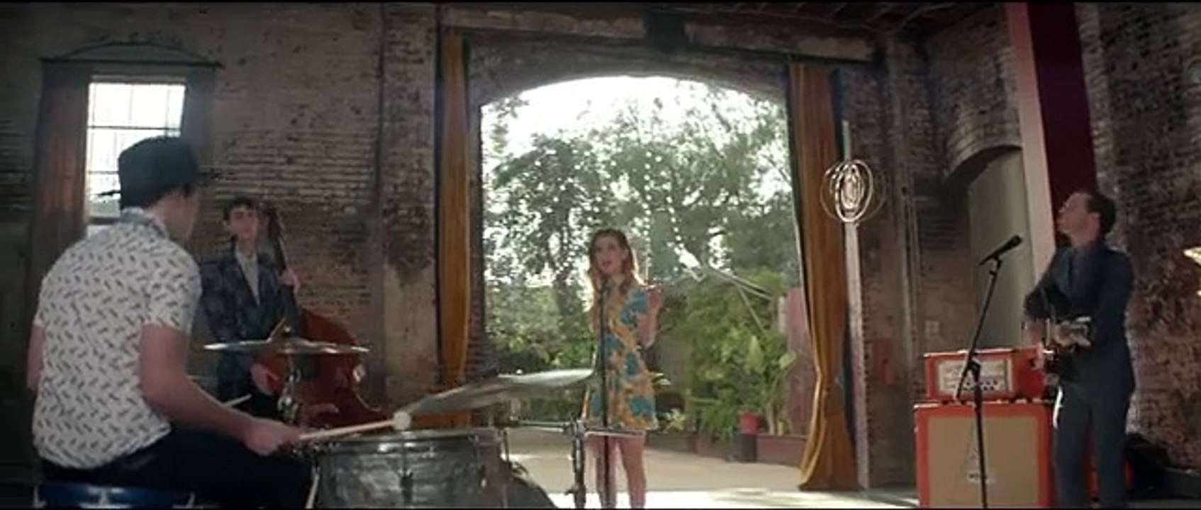 Echosmith - Bright [OFFICIAL MUSIC VIDEO]