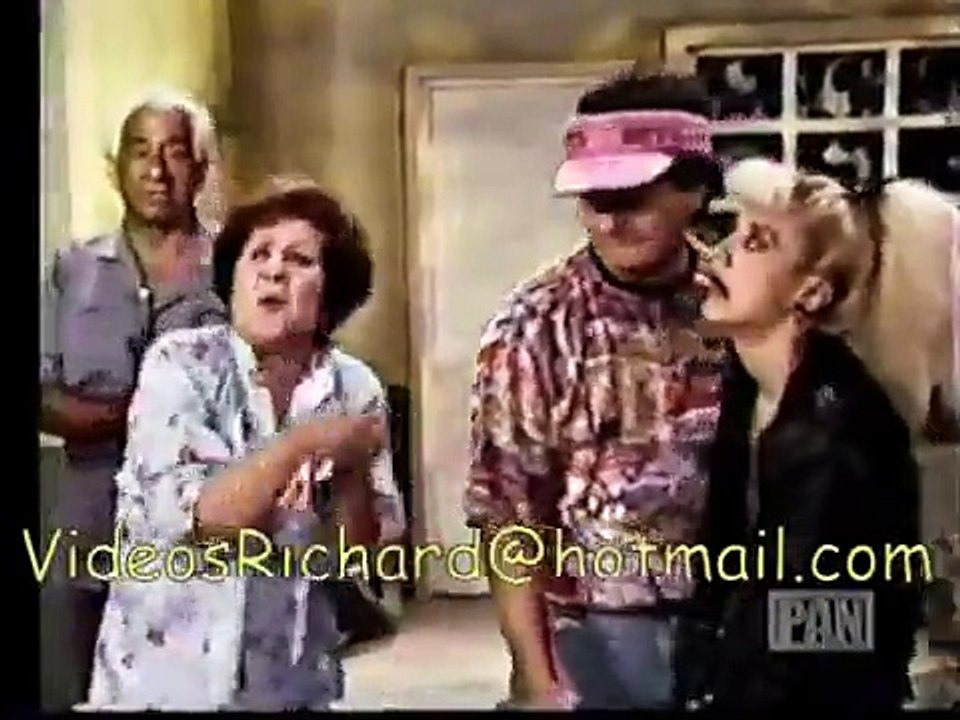 Risas y Salsa - Sketch El Callejón con Adolfo Chuiman