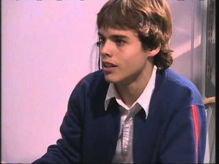 Rebelde Way I capitulo 45, Pablo preocupado