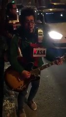 Post Cihazlı Sokak Sanatçısı