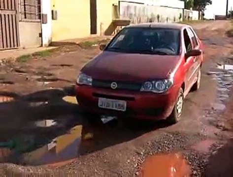 Jornal local: buraco vicente pires