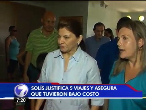 Luis Guillermo Solís justificó los cinco viajes que ha realizado como mandatario