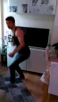 Alişan-Aklın varsa evlenme