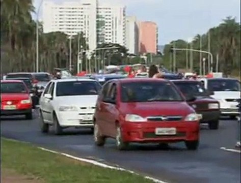 Jornal local: Protesto gasolina