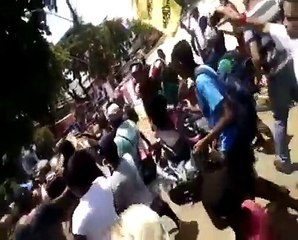 Anaconda gigante achada na praia de Itacaré - Bahia - SNACK BIG BRAZIL - GIGANTIC ANACONDA