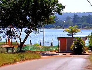 Jornal local: museu abandonado