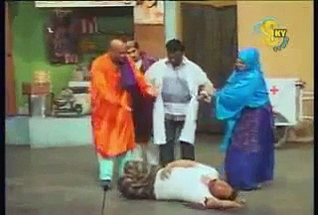 New Amanat Chan With Sakahwat Naz Pakistani Funny Stage Darama Clips 2013