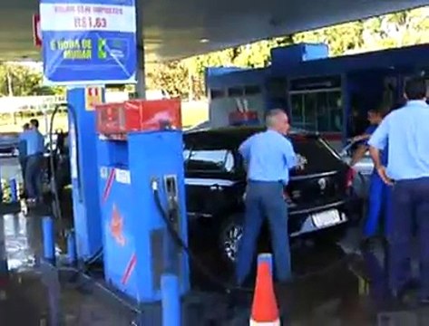 Jornal local: gasolina sem imposto