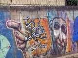 Artista callejero le pone color al paisaje urbano en Costa Rica
