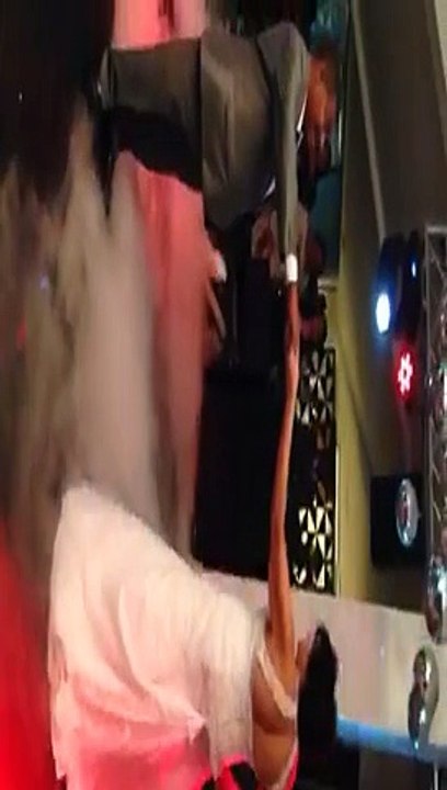 Major dos Bombeiros que ficou cego há 10 anos emociona a família ao aprender valsa para Bodas de Rubi