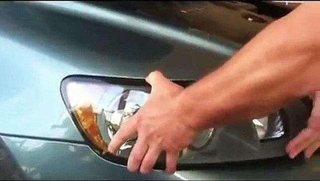 Volvo V 50 ближний свет, замена лампы