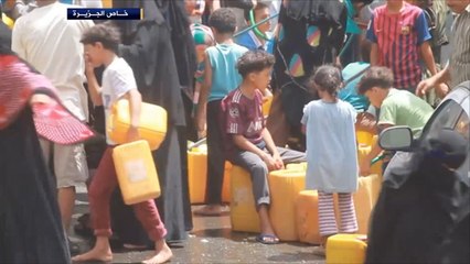 أطفال تعز يطالبون بالعودة إلى مدارسهم