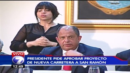 Celso Gamboa oficializa su renuncia como Ministro de Seguridad Pública  