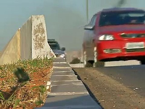 Jornal local: problemas viaduto QNL