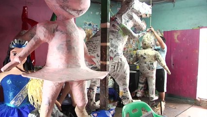 Thump a Trump! Donald Trump Turned into Piñata after Insulting Mexicans