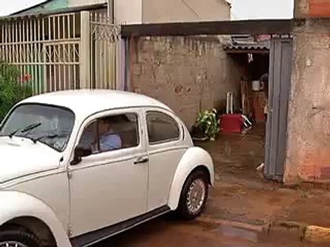 Jornal local: familia refem