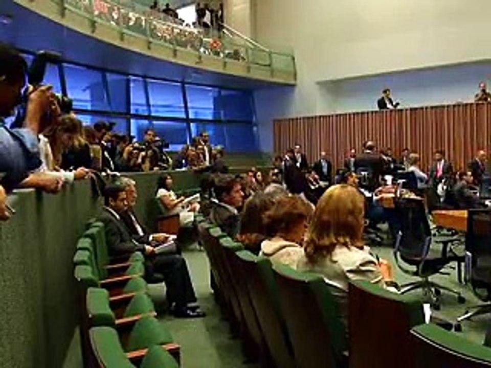 Jornal local: impeachment