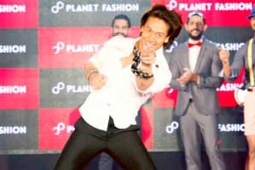 Tiger Shroff: Hrithik is a God of dance!
