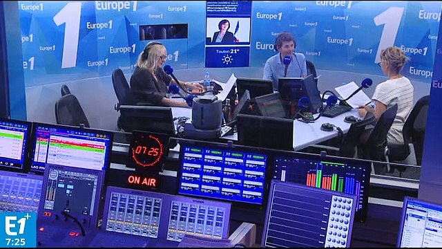 Comment François Hollande gère le dossier grec depuis l'Afrique