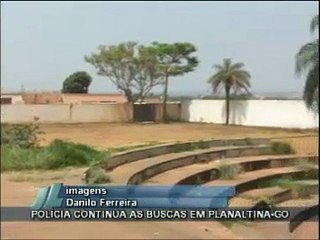 4 continuam foragidos