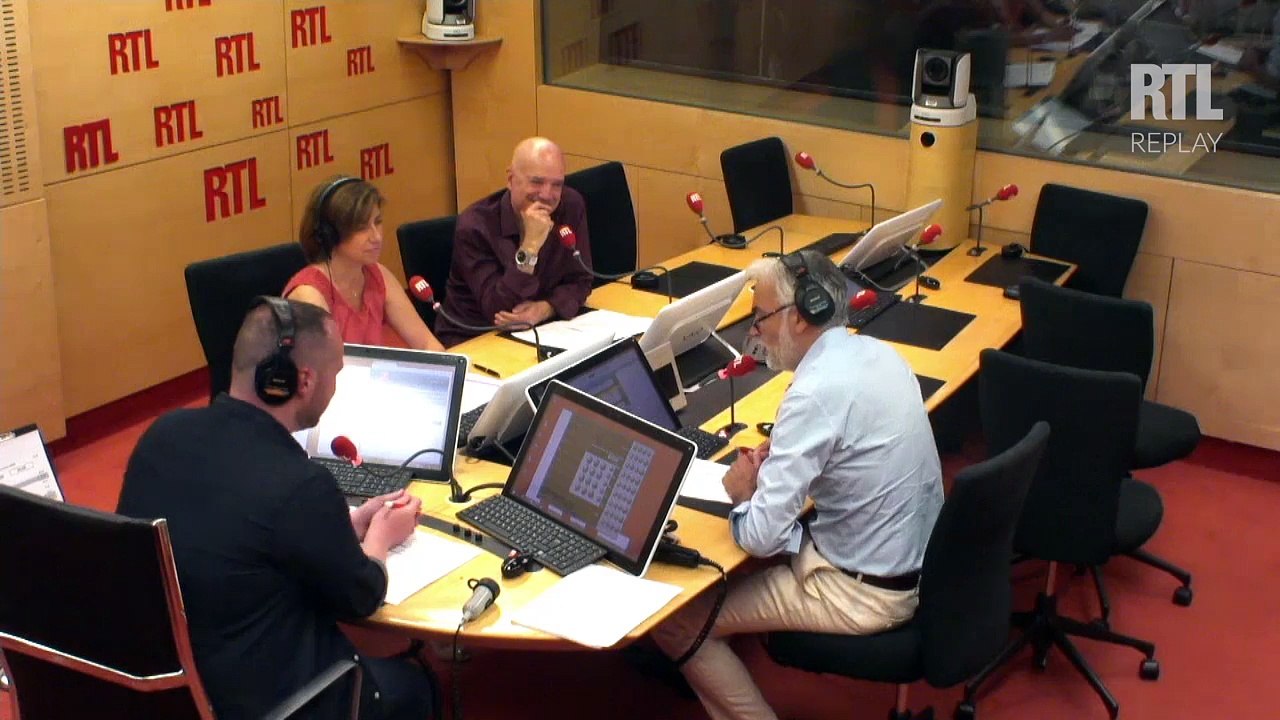 "Pourquoi tu pars en ambulance ?", chante Pascal Praud