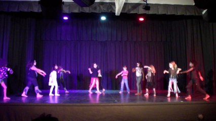 ZOMBIE par les 7/8 ans Gala  Mjc ROMILLY  2015