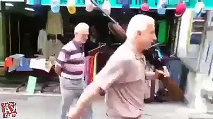 Esnafın kafaya oruç vurdu ne yapacağını bilmiyor))