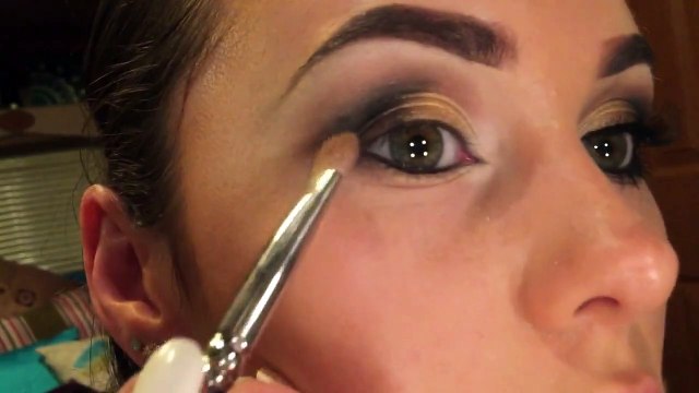 Black & Gold Smokey Eye Makeup Tutorial