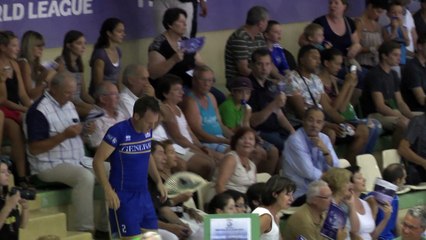 Volley : invité surprise sur la photo officielle