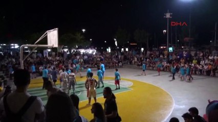 14 yaşındaki Ali NBA yıldızını yendi