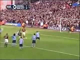 Robert Pires et Thierry Henry penalty