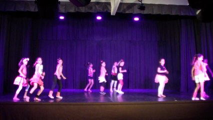 VIOLETTA  par les 9/10 ans Gala Mjc ROMILLY Juin 2015