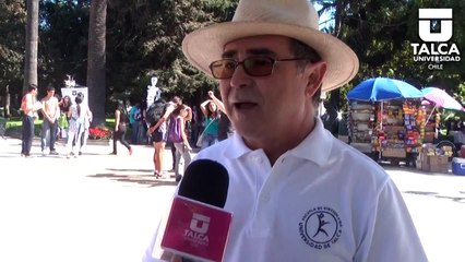 Con cuerpos pintados mechonean a futuros kinesiólogos