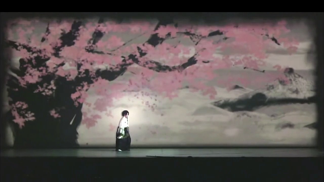 早乙女 太一 龍と牡丹 2012 ( 剣舞・影絵 )