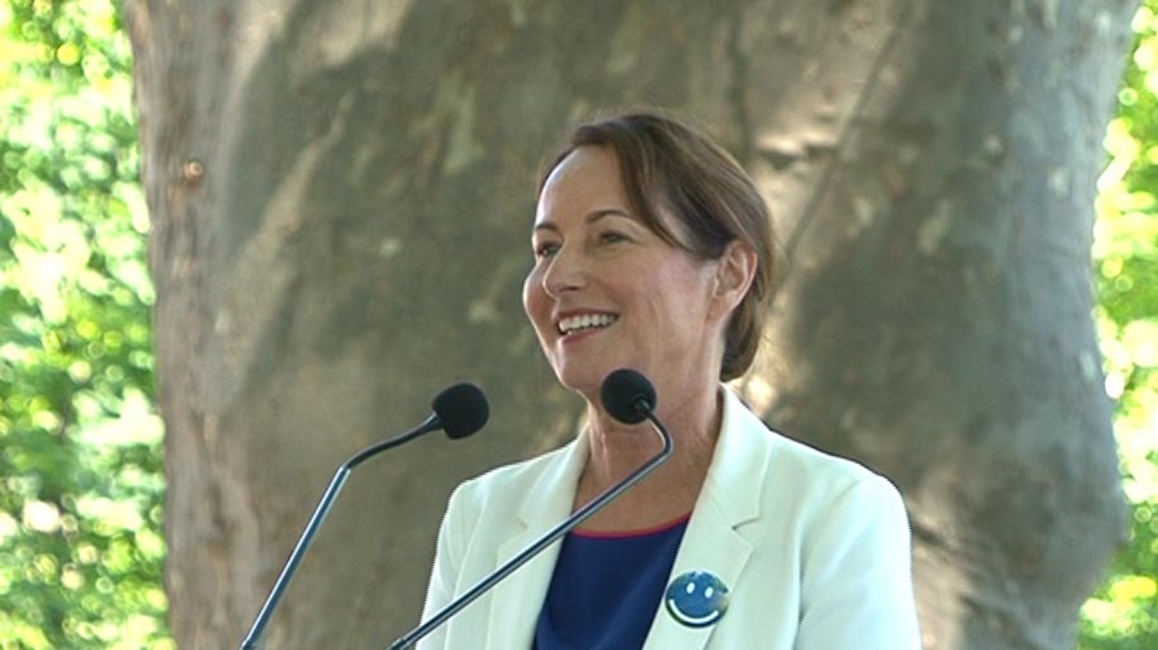 Discours de Ségolène Royal au Larzac à propos du dérèglement climatique des territoires à énergie positive, de la biodiversité et de la COP21