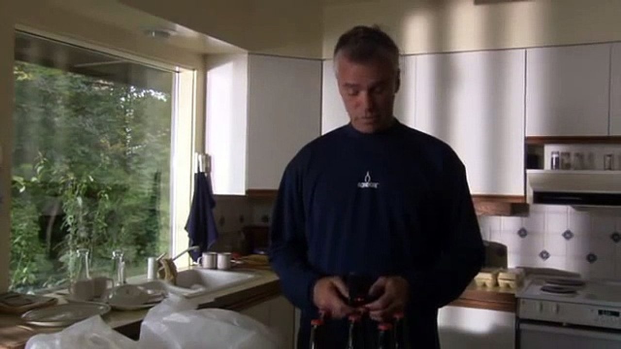 Stargate SG-1: SG-1 gets introduced to Joe Spencer