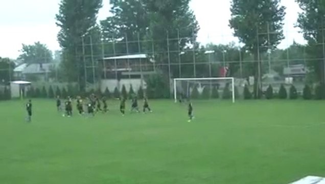 Coach punches the referee in the face in a Romanian Cup game