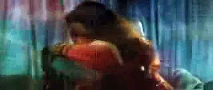 madoo's hot smooches with atul