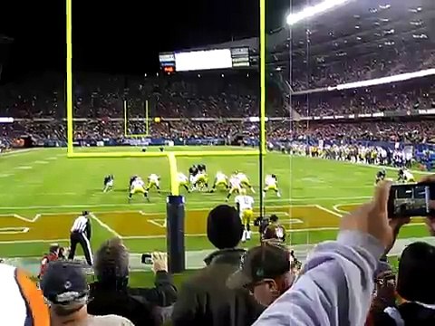 Devin Hester 62 yard punt return TD vs Packers - September 27, 2010