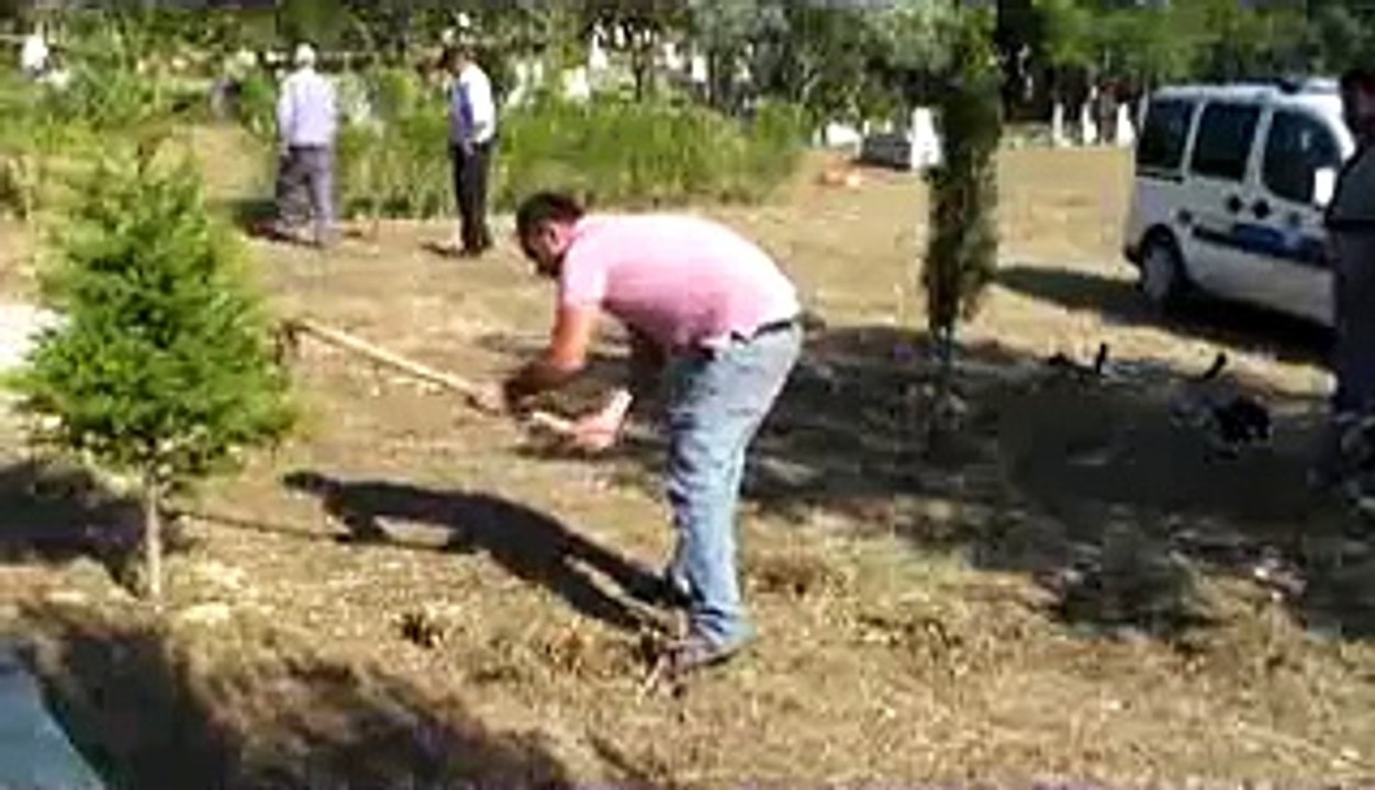 sivaslı bel. mezarlık hazır