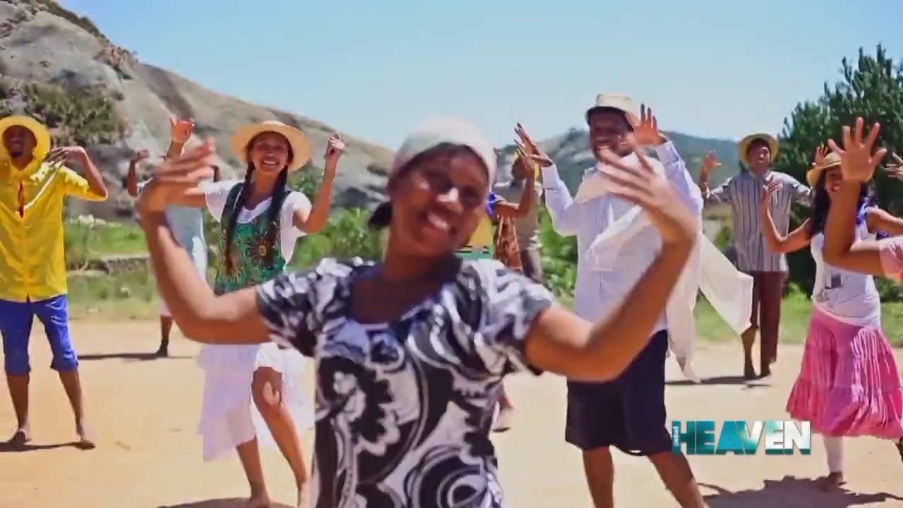 TGC ft RADO  -  TIAKO E   (gasy HD 2015 - malagasy)