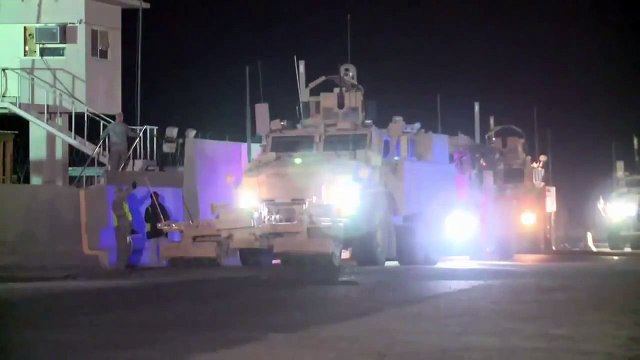 IRAQ - KUWAIT BORDER! Last U.S. Troops Cross Border, Leave Iraq!