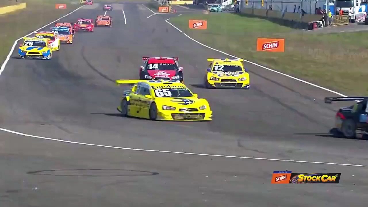 SantaCruz2015 Race 1 Foresti Hits Burti