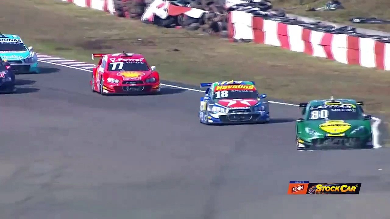 SantaCruz2015 Race 1 Pizzonia Crashes into Casagrande